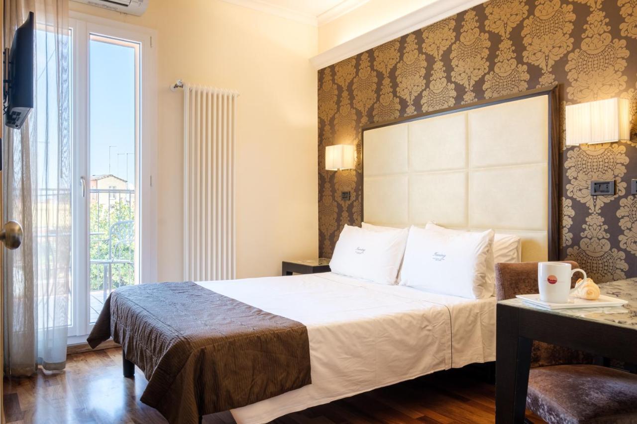 Hotel Touring Болоня Екстериор снимка