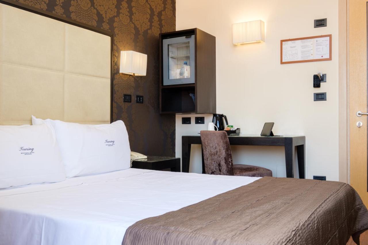 Hotel Touring Болоня Екстериор снимка