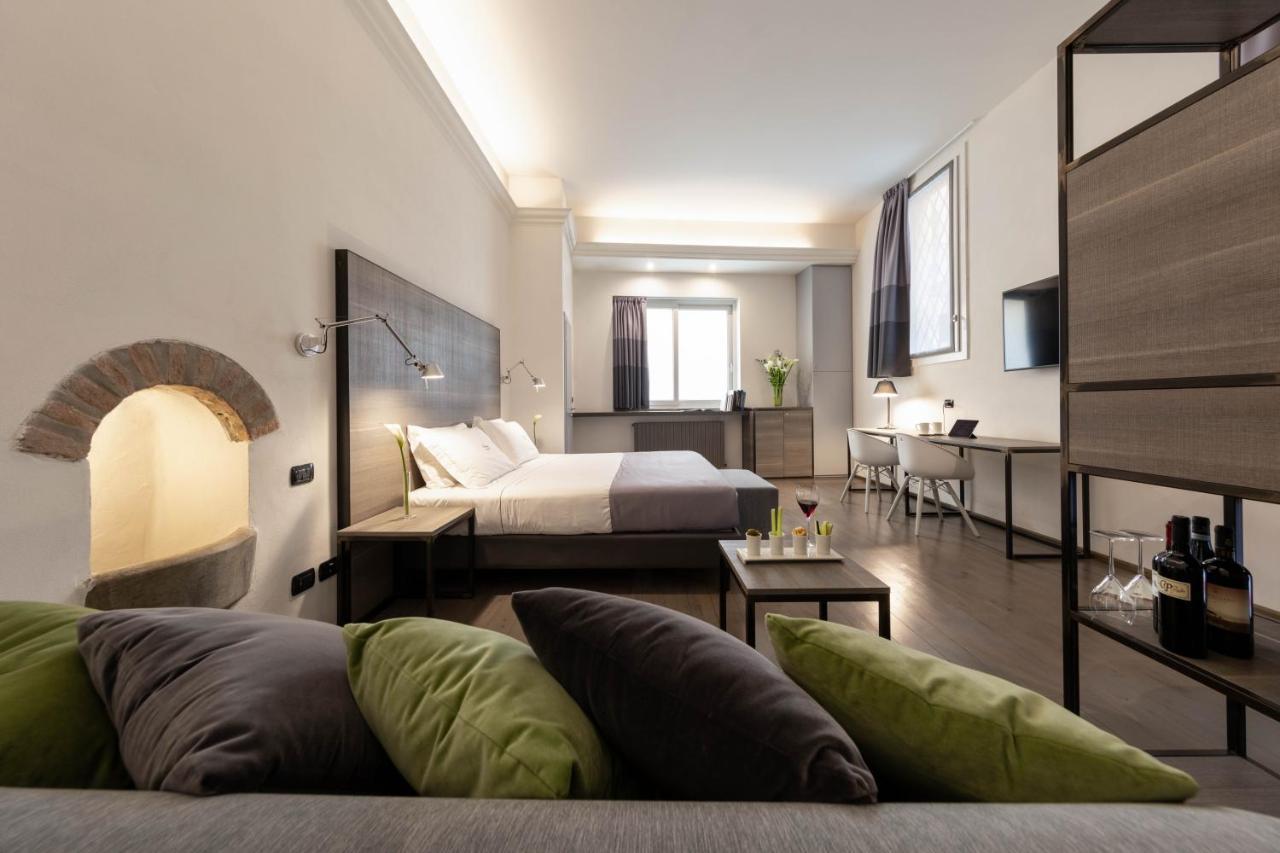 Hotel Touring Болоня Екстериор снимка