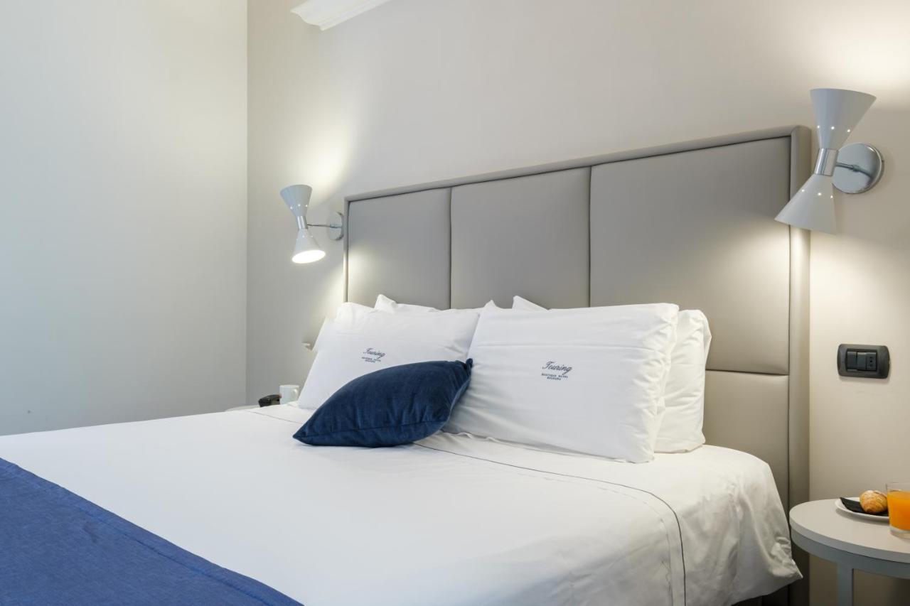 Hotel Touring Болоня Екстериор снимка