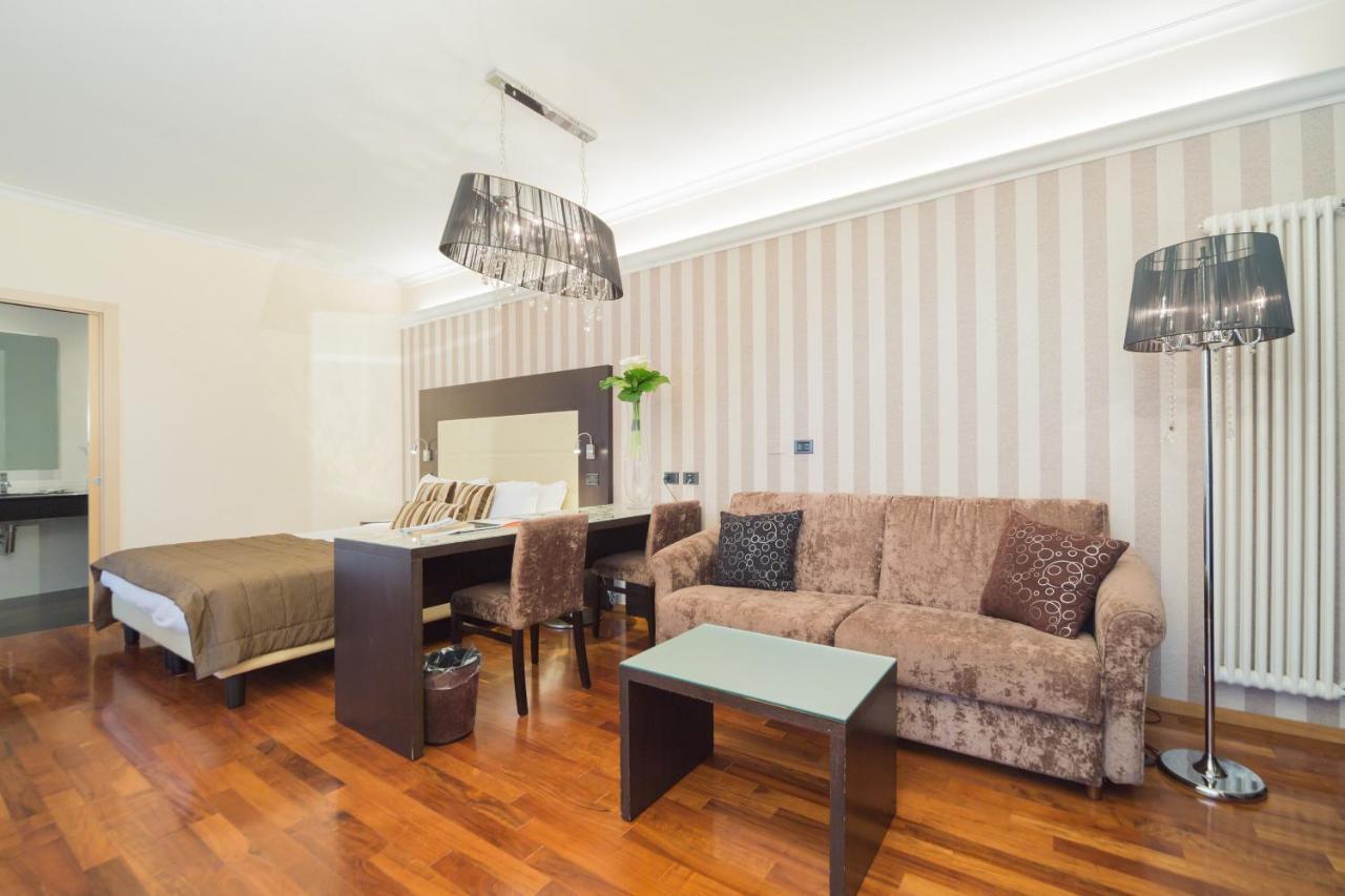 Hotel Touring Болоня Екстериор снимка