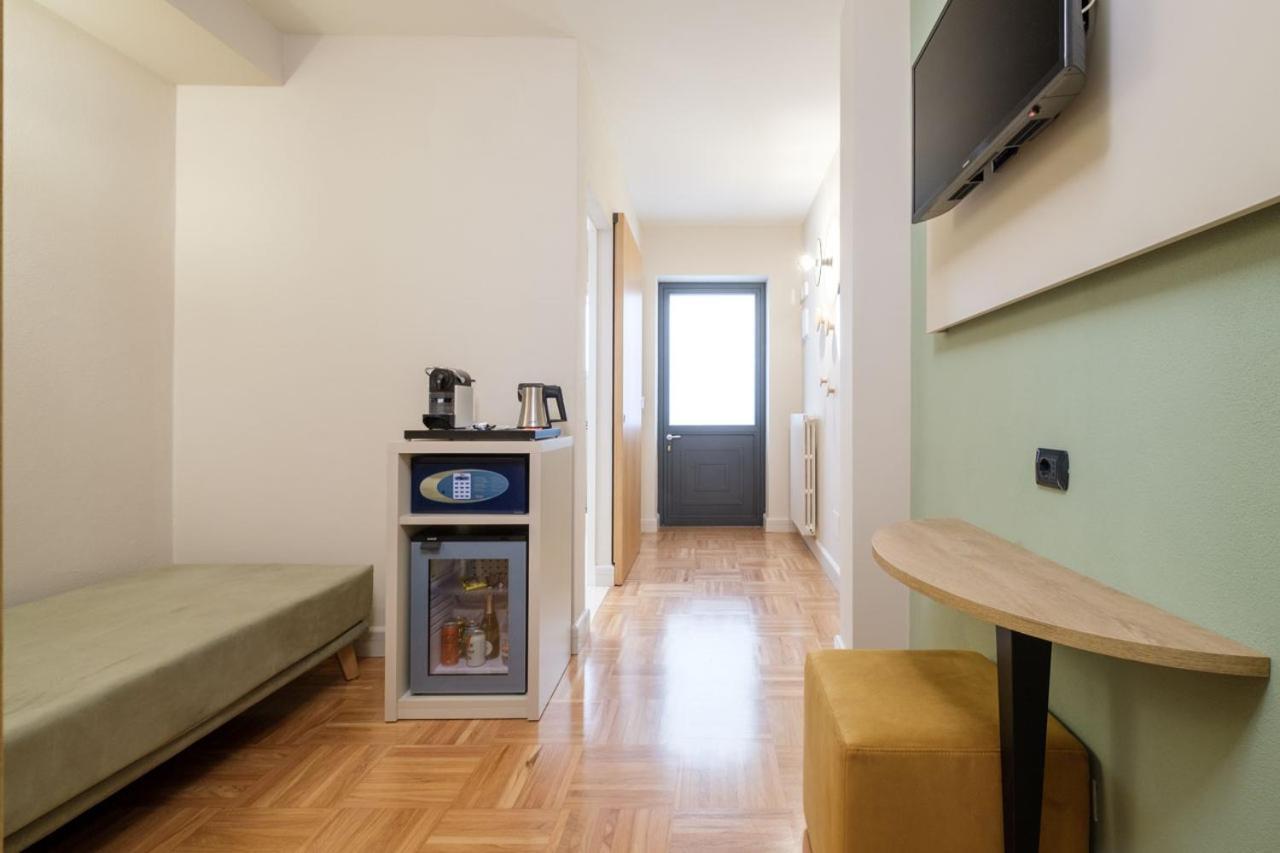 Hotel Touring Болоня Екстериор снимка