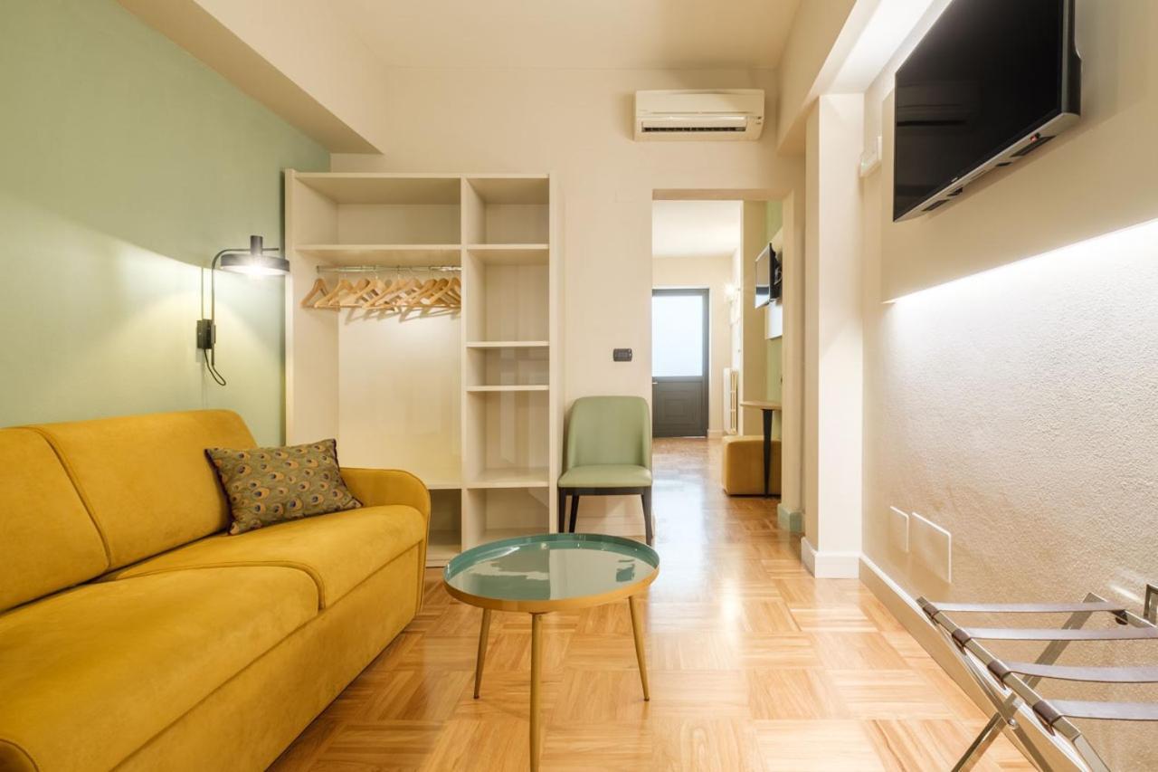 Hotel Touring Болоня Екстериор снимка